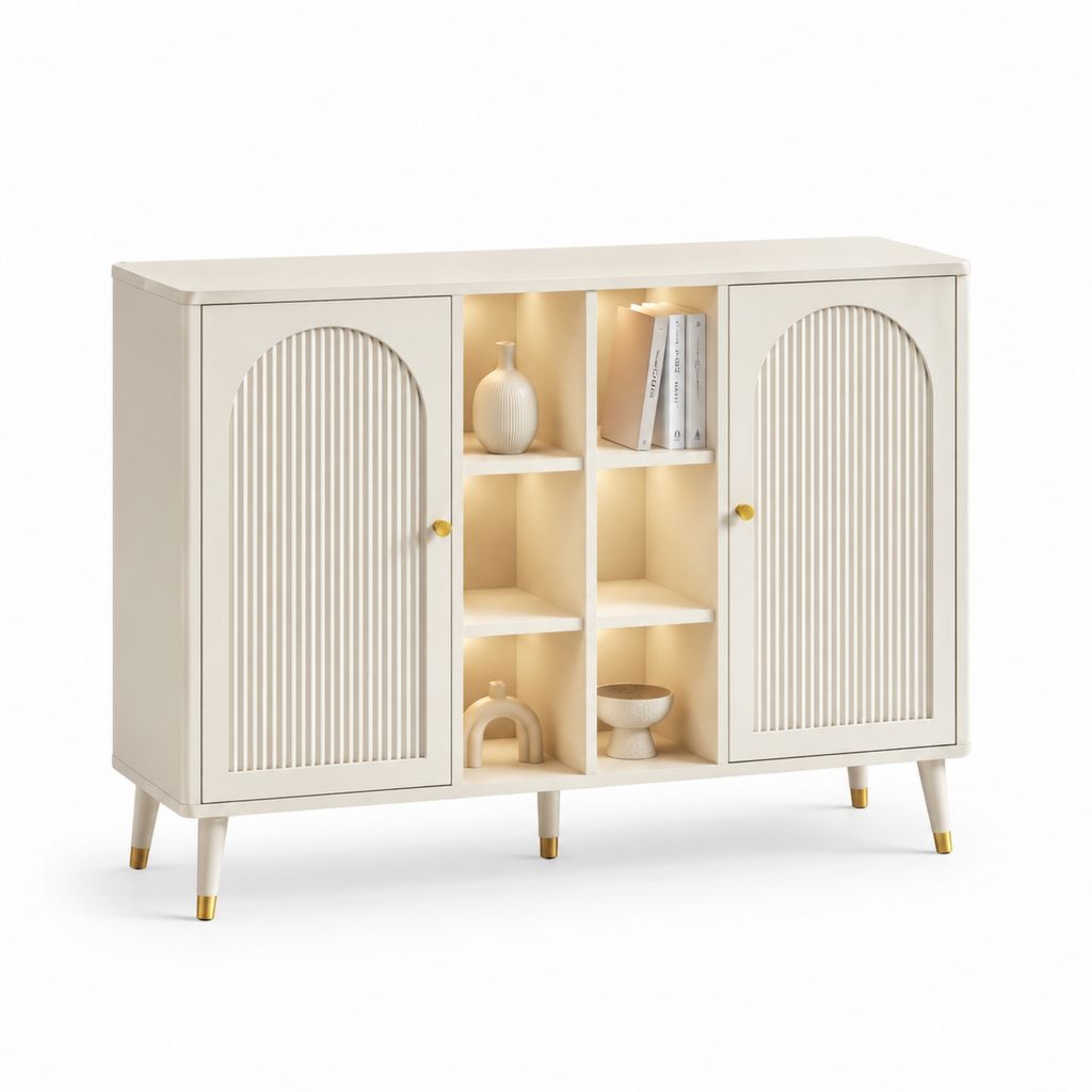 Credenza da sala da pranzo bianca in MDF con ante scanalate e ripiani illuminati 120 x 40 x 90 cm